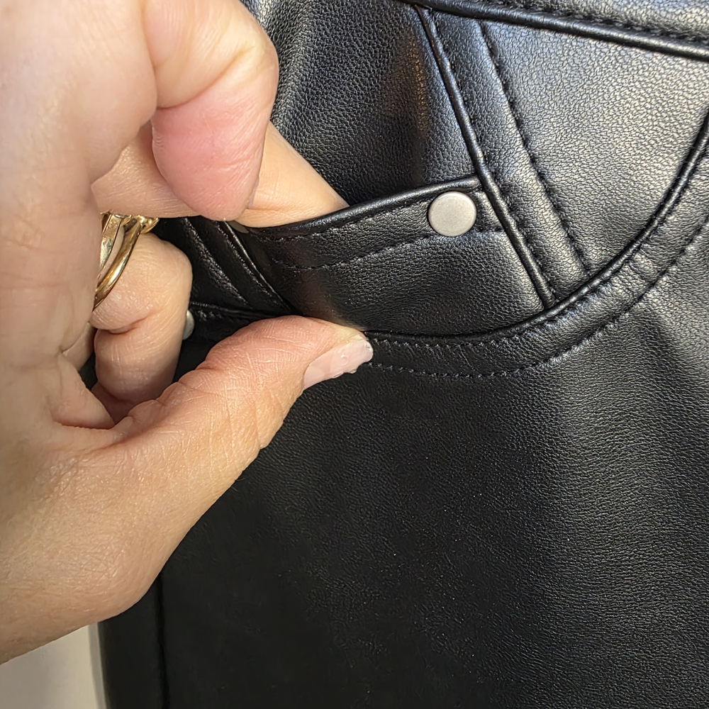 7 For All Mankind Black Vegan Leather Skinny Pants - Picture 4 of 15